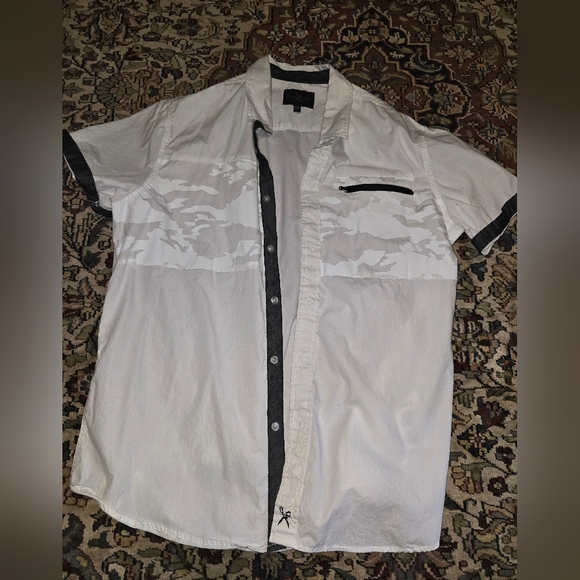 Ecko Unlimited Cut & Sew Camo Patched White Casual Button Down Shirt - Picture 1 of 6